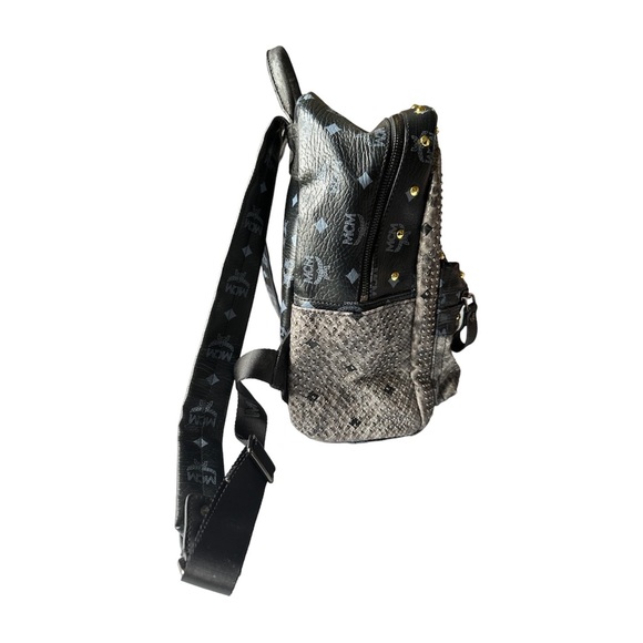 MCM Authentic Visetos Gold Studded Stark Backpack - Picture 3 of 17